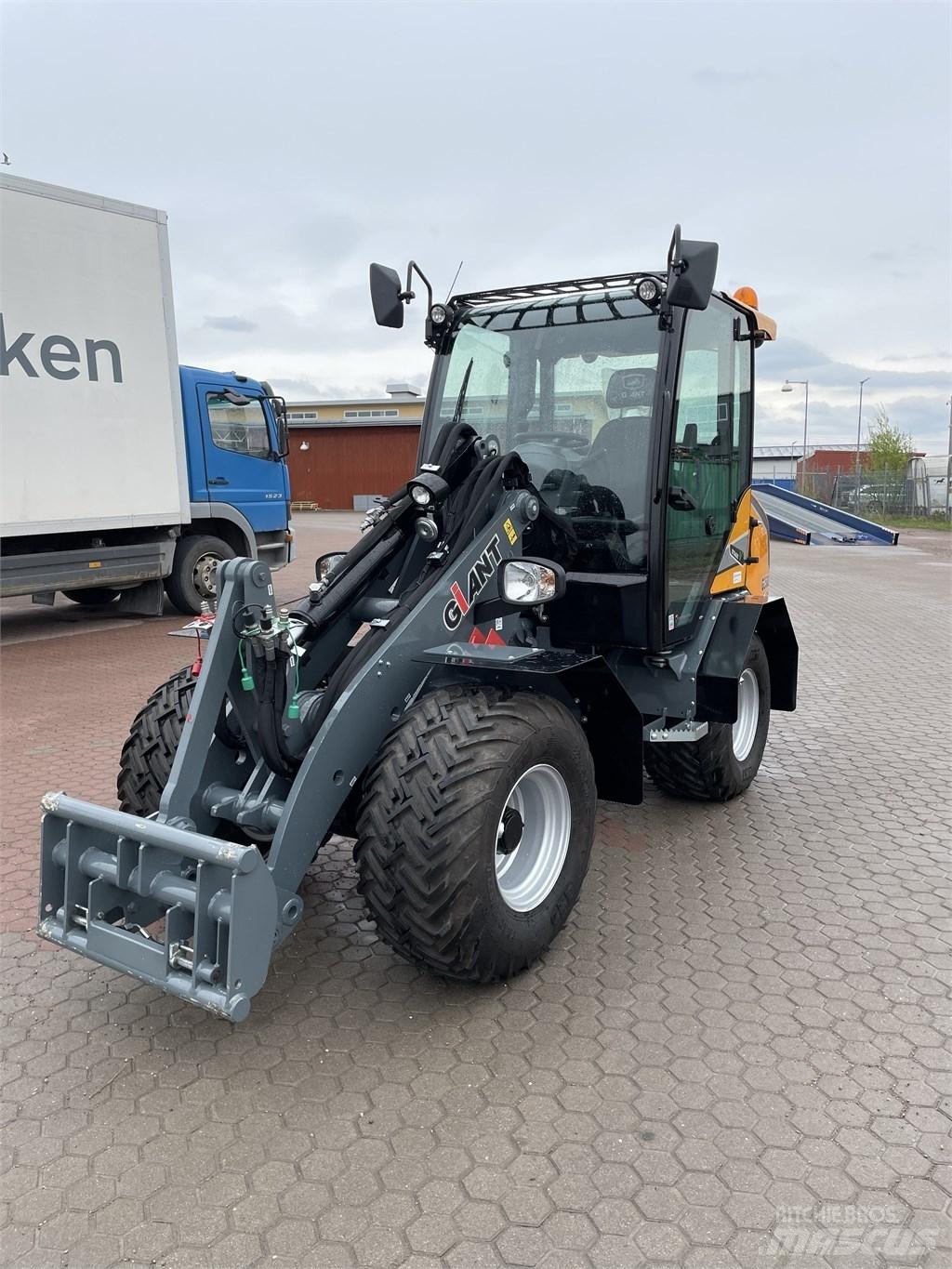 GiANT G3500 X-TRA Kompaktlastare