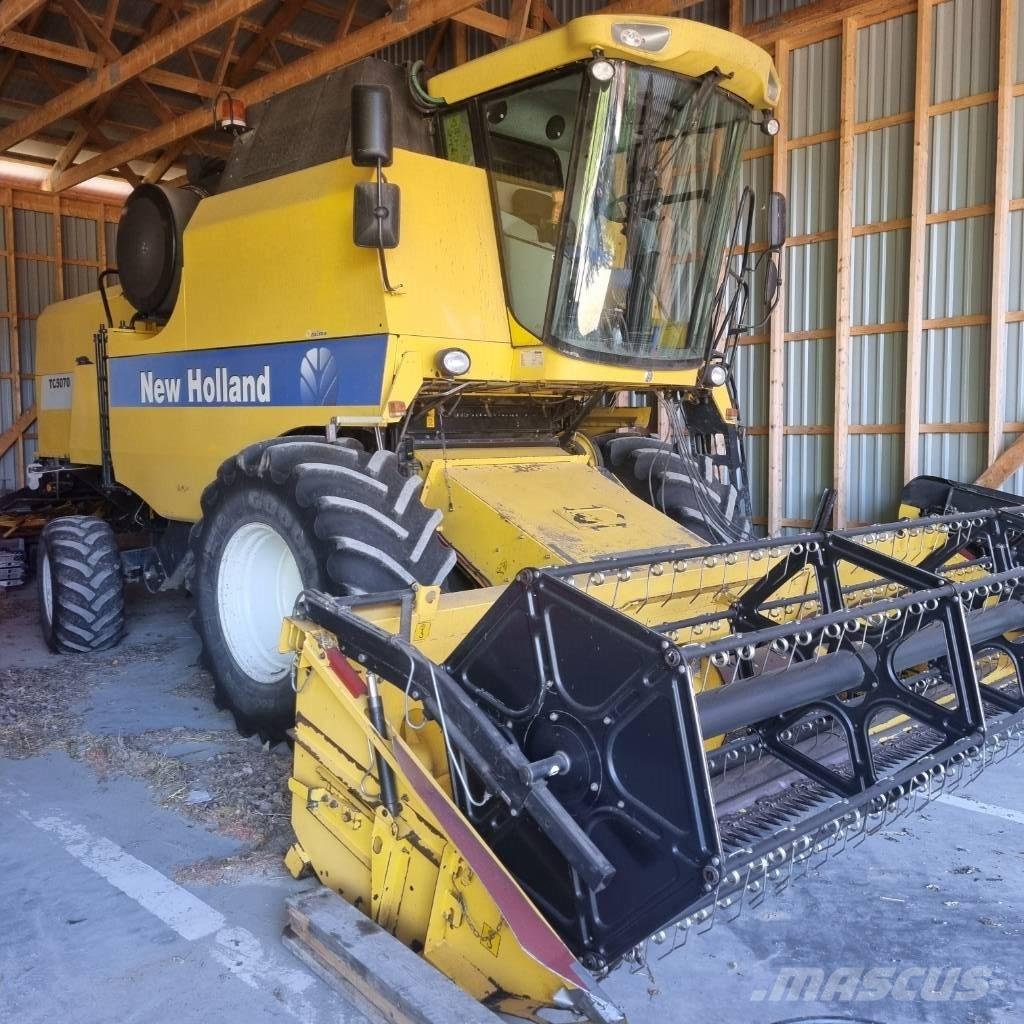 New Holland TC 5070 Skördetröskor