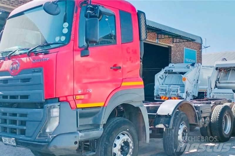 UD CGE 370 8x4 Övriga bilar