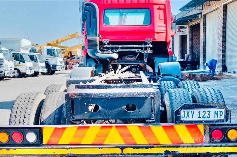 UD CGE 370 8x4 Övriga bilar