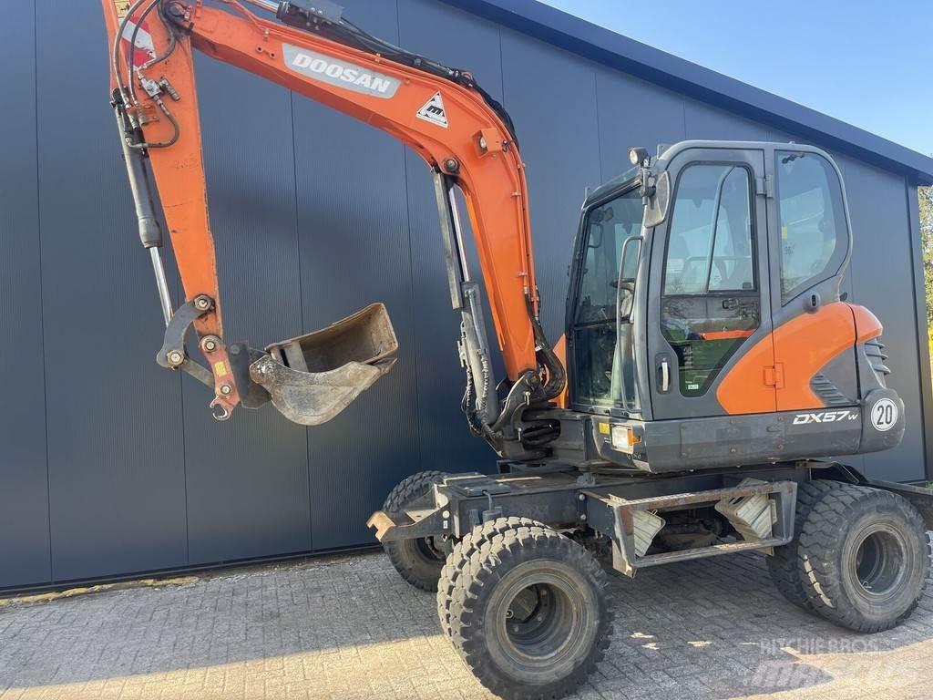 Doosan DX57W Hjulgrävare