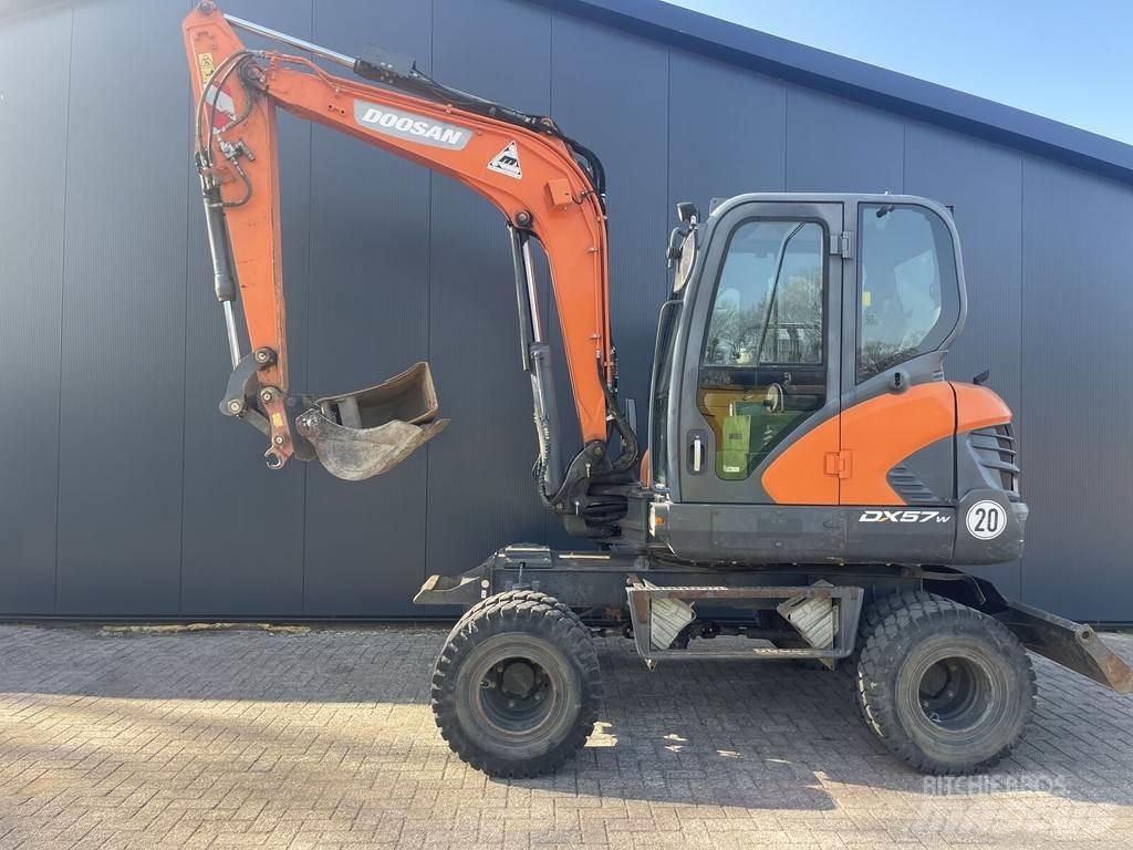 Doosan DX57W Hjulgrävare