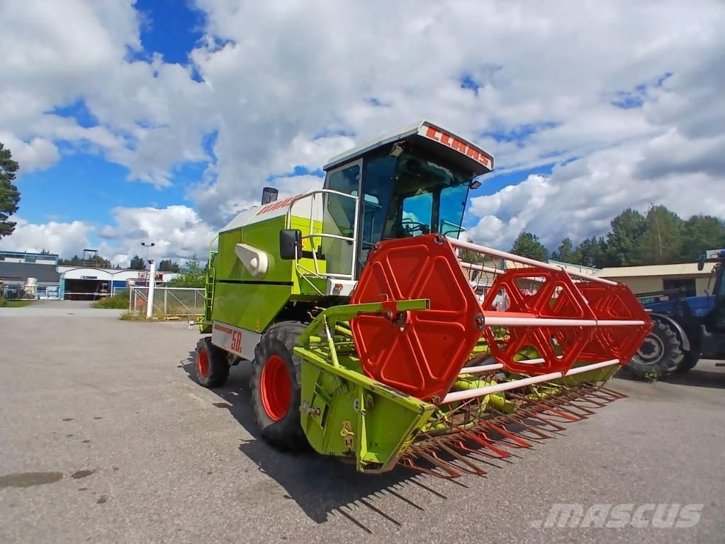 CLAAS Dominator 58 S Skördetröskor