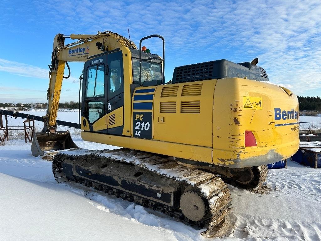Komatsu PC 210 LC-11 Bandgrävare