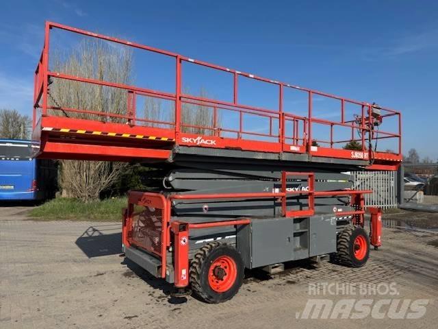SkyJack SJ 9250 RT Saxliftar