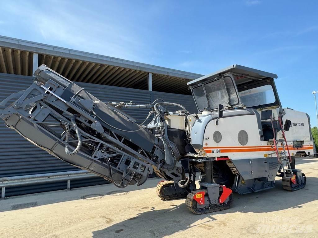 Wirtgen W 150 Asfaltskallfräsmaskiner