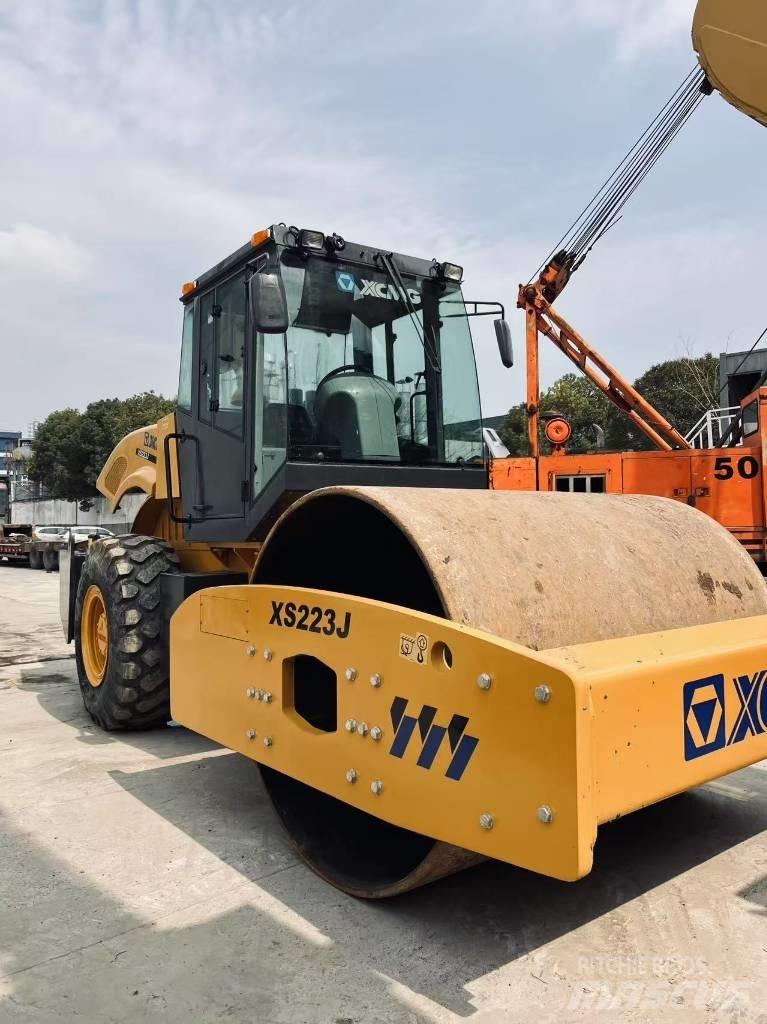 XCMG XS 223 J Envalsvältar