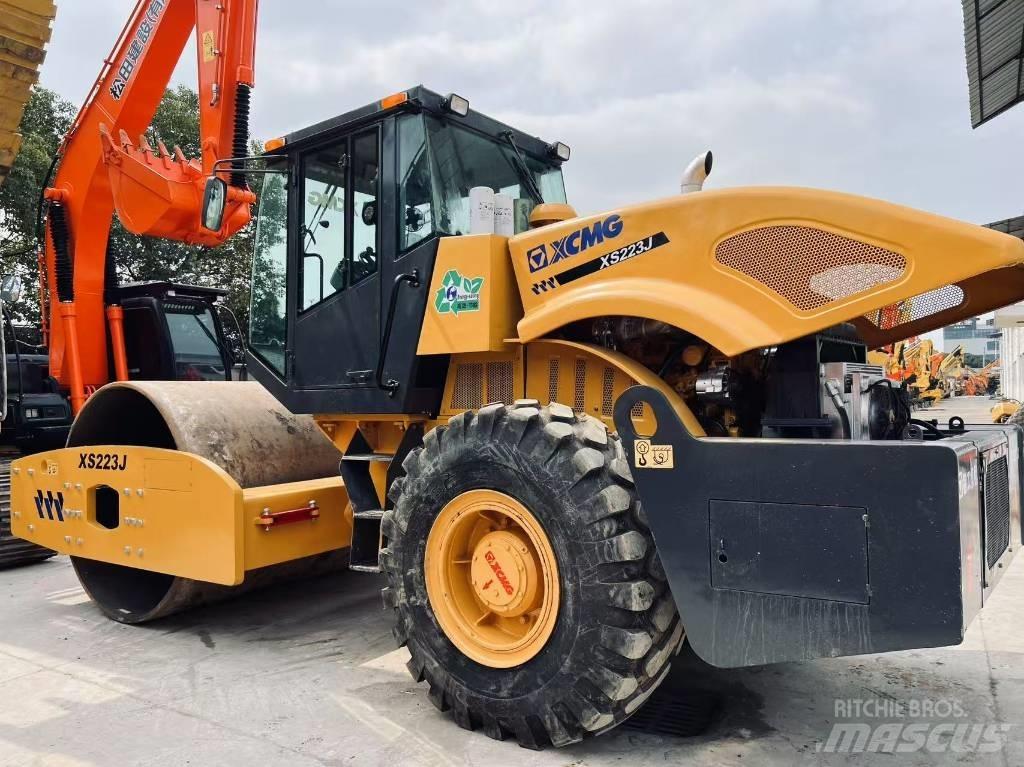 XCMG XS 223 J Envalsvältar