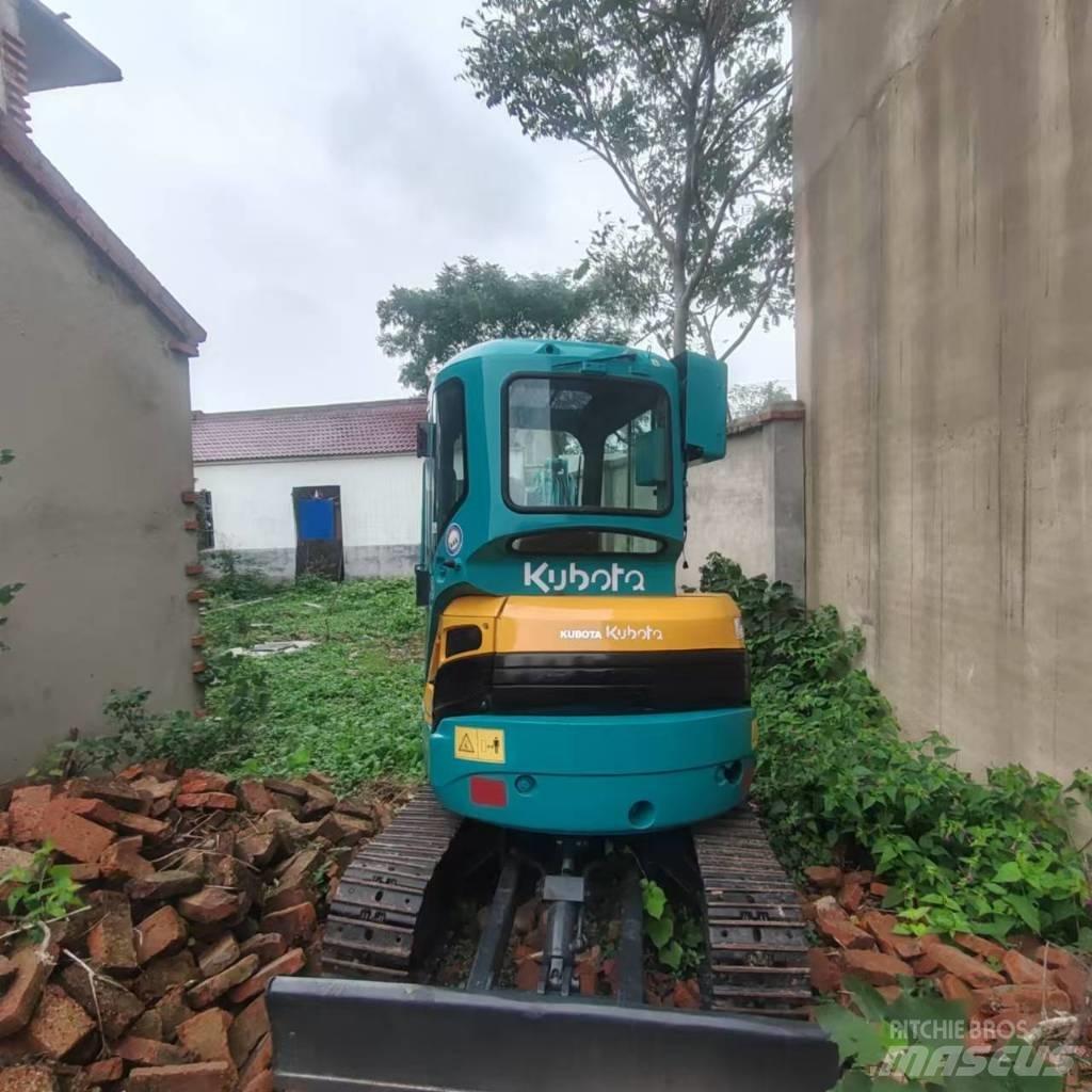 Kubota U 30 Minigrävare < 7t