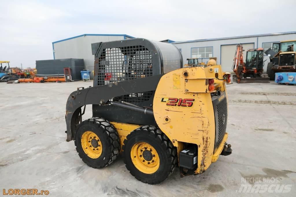 New Holland L 215 Kompaktlastare