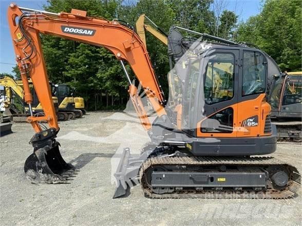 Doosan DX85R-3 Bandgrävare