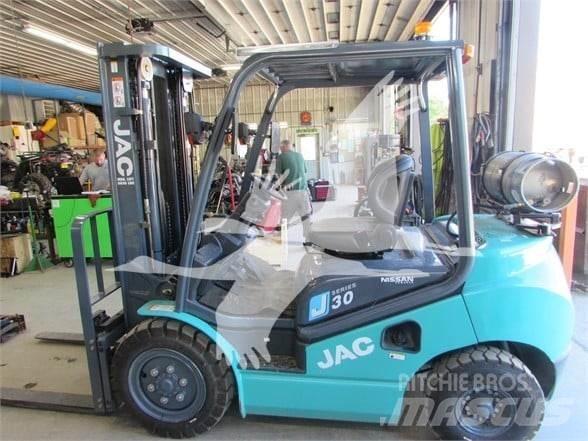 JAC CPQYD30 Dieselmotviktstruckar