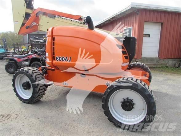 JLG 600AJ Bomliftar