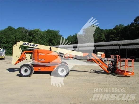 JLG 600AJ Bomliftar