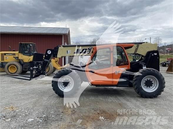 JLG 742 Teleskoplastare