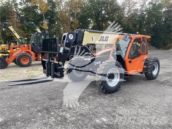 JLG 742 Teleskoplastare