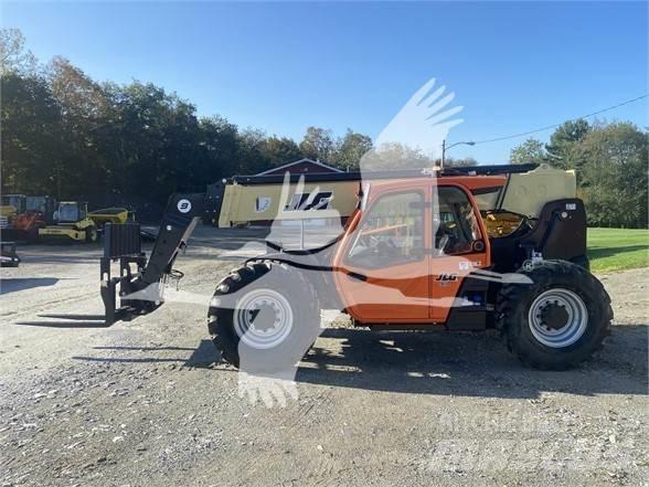 JLG 943 Teleskoplastare