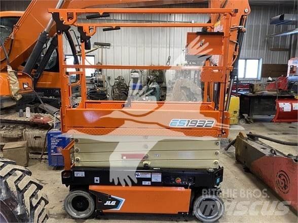 JLG ES1932 Saxliftar