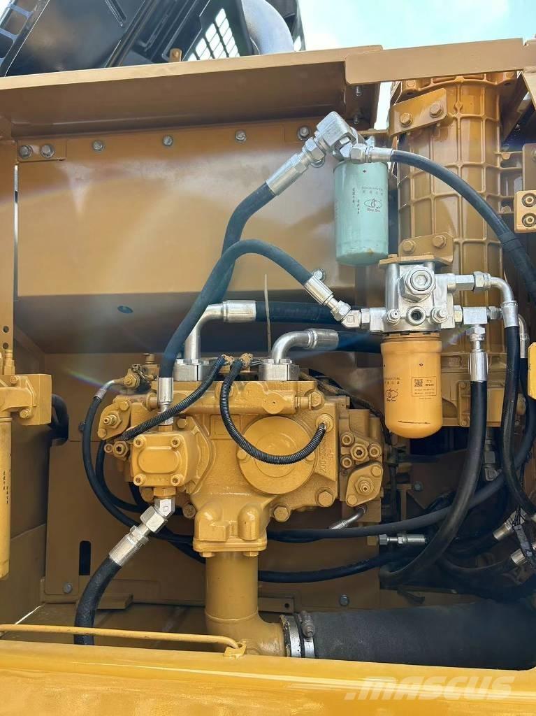 CAT 320 D Bandgrävare