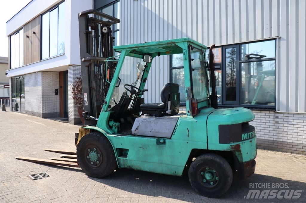 Mitsubishi FD 35 Dieselmotviktstruckar