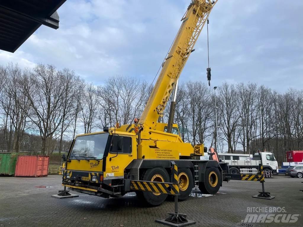 Liebherr LTM1040 Allterrängkranar