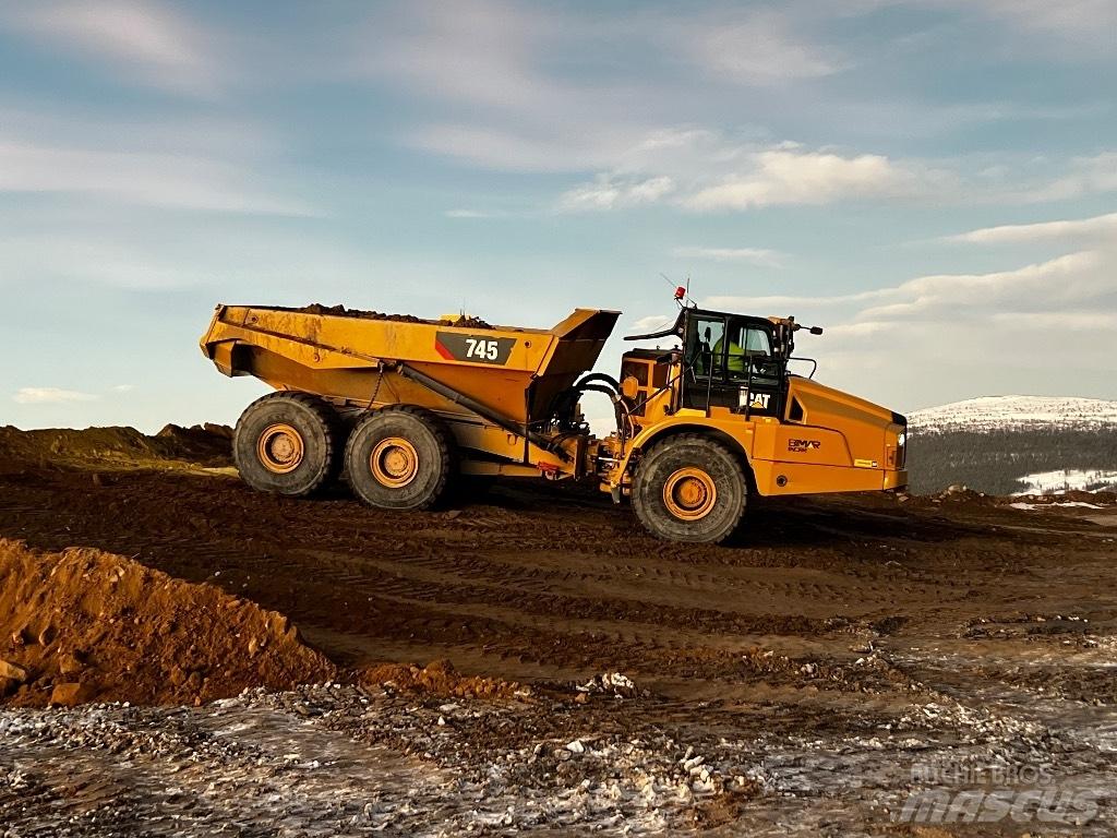 CAT 745 Midjestyrd dumper