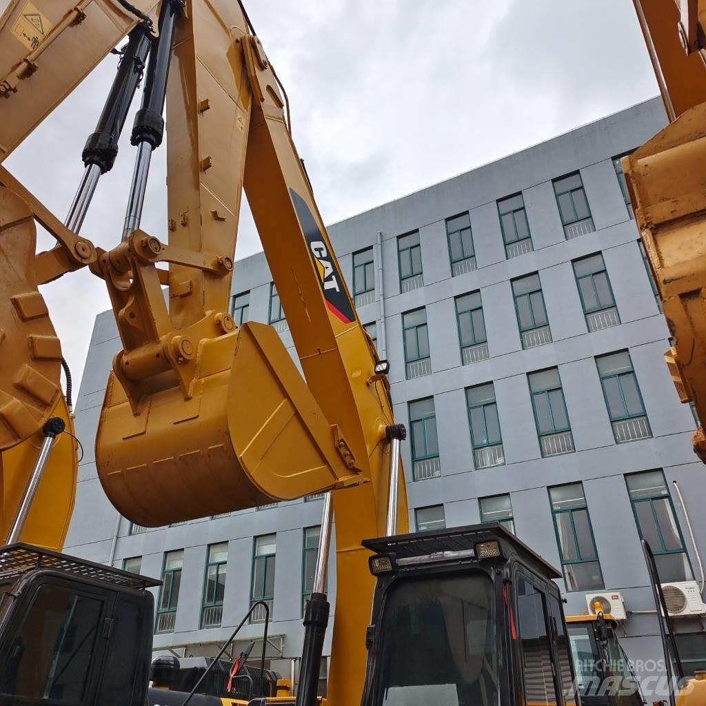 CAT 325 D Bandgrävare