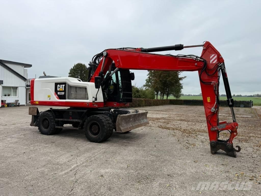 CAT M320F Hjulgrävare
