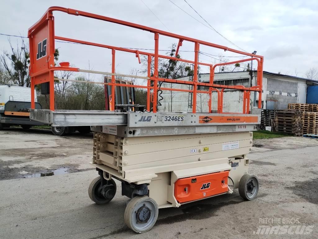 JLG 3246 ES Saxliftar