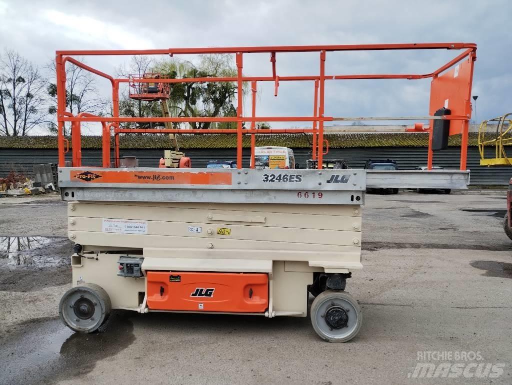 JLG 3246 ES Saxliftar