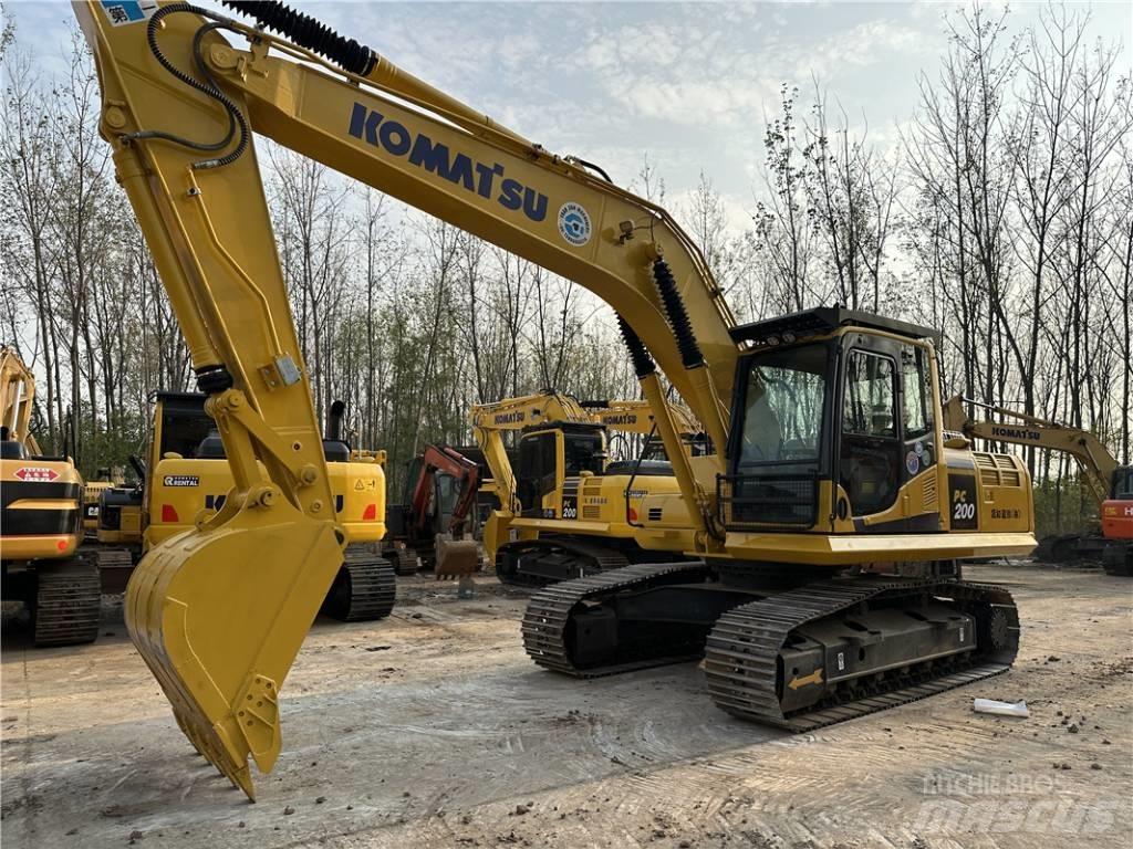 Komatsu PC200-8 Bandgrävare