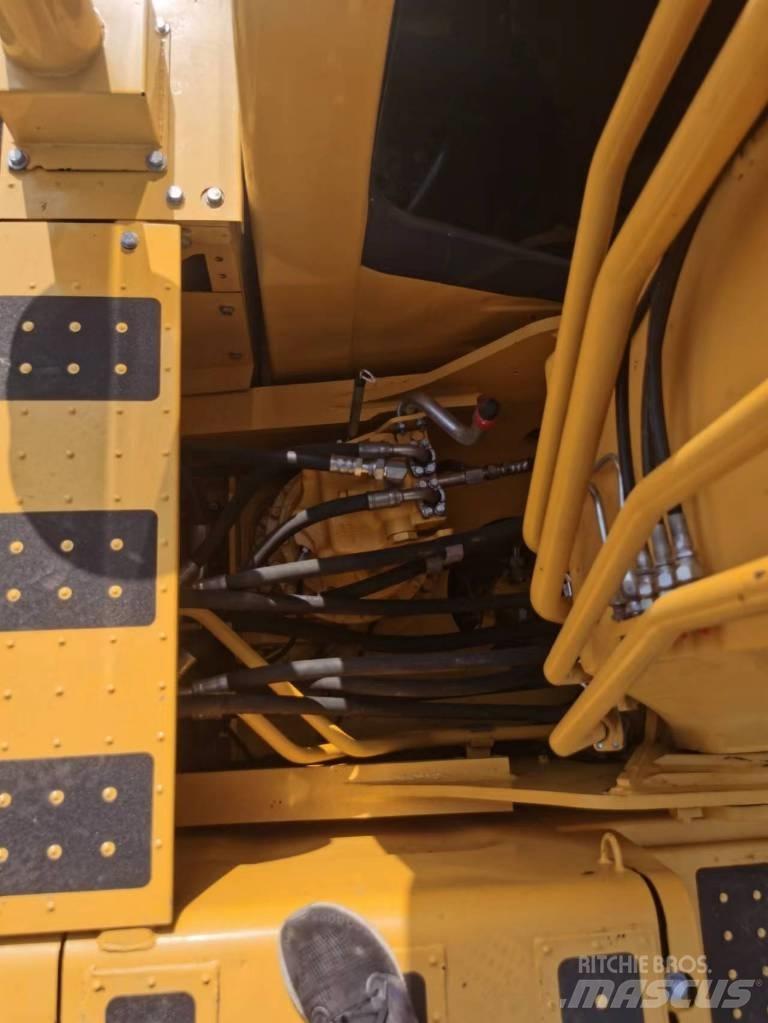 Komatsu PC 200 Bandgrävare