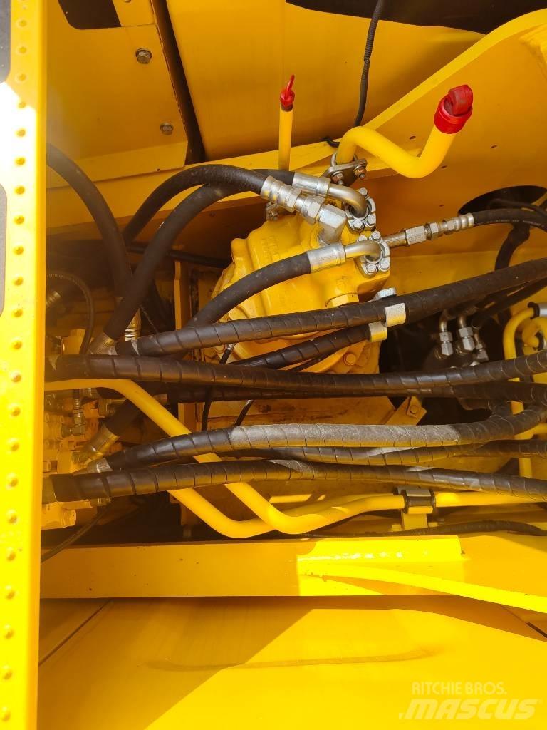 Komatsu PC 200 Bandgrävare