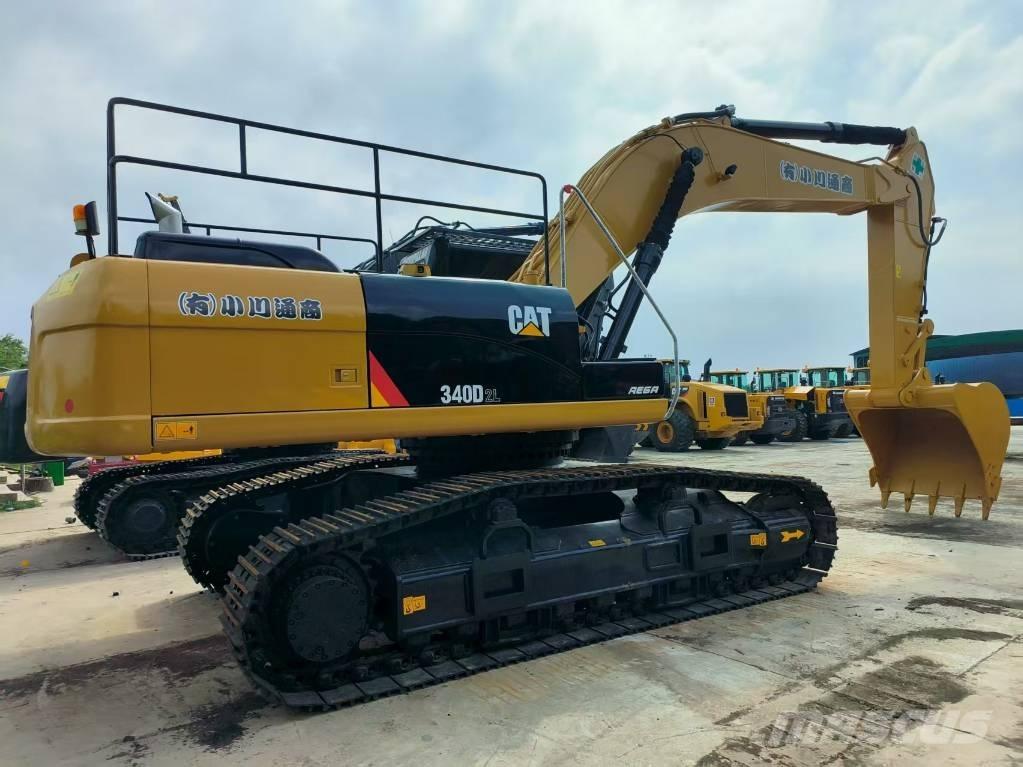 CAT 340 D L Bandgrävare