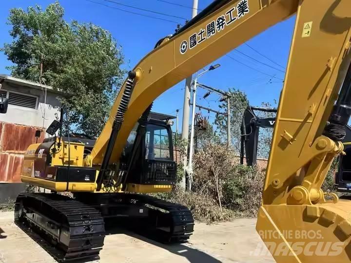 CAT 320 D L Bandgrävare