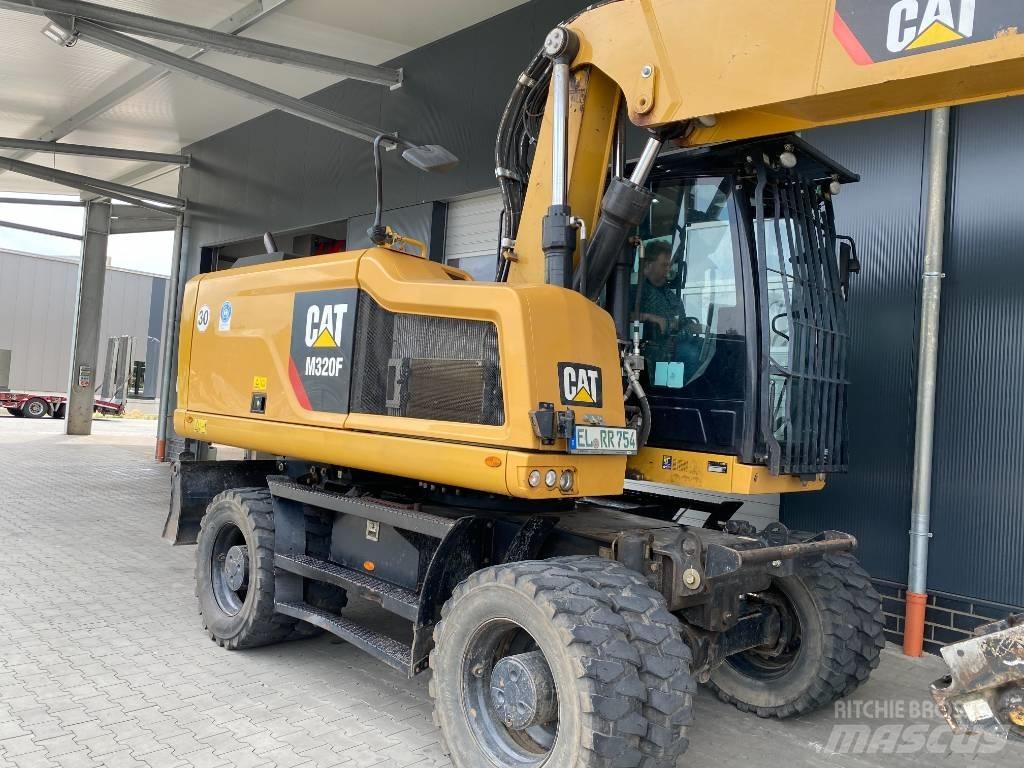 CAT M 320 F Hjulgrävare