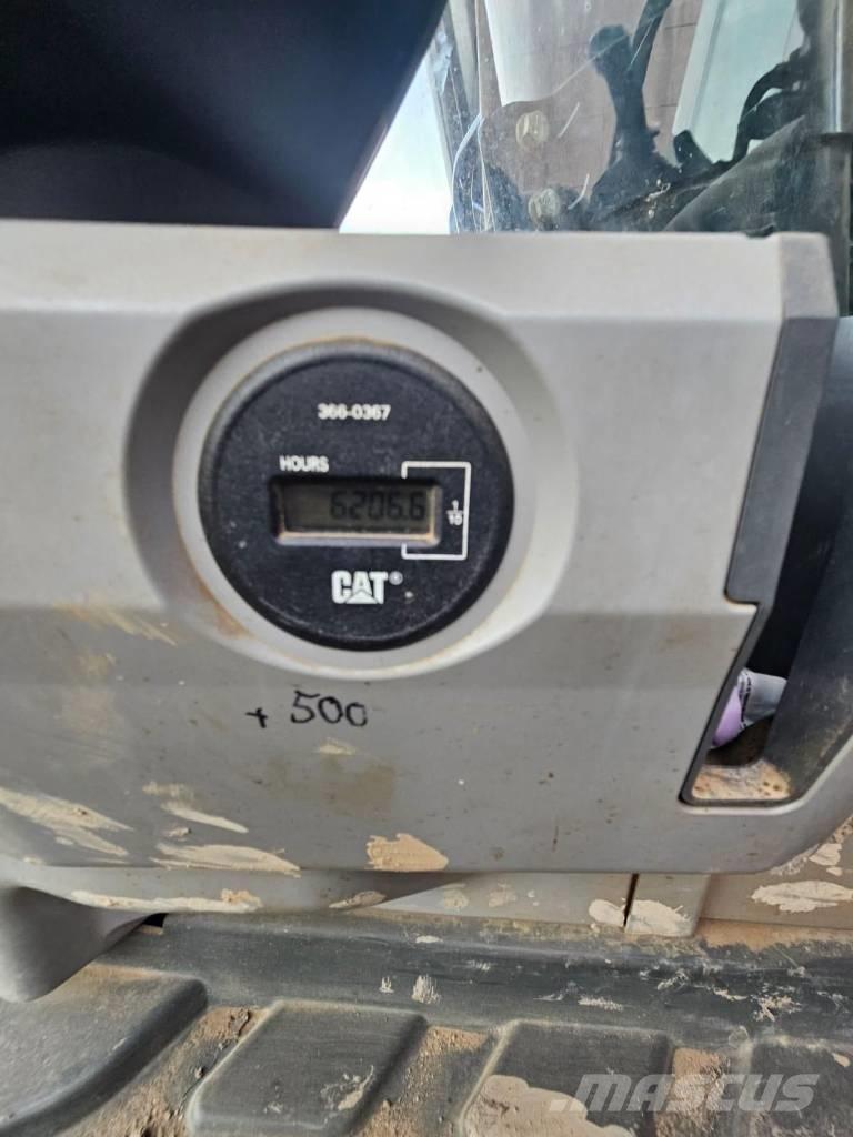 CAT 352 F Bandgrävare