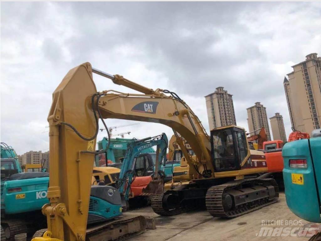 CAT 330 B L Bandgrävare