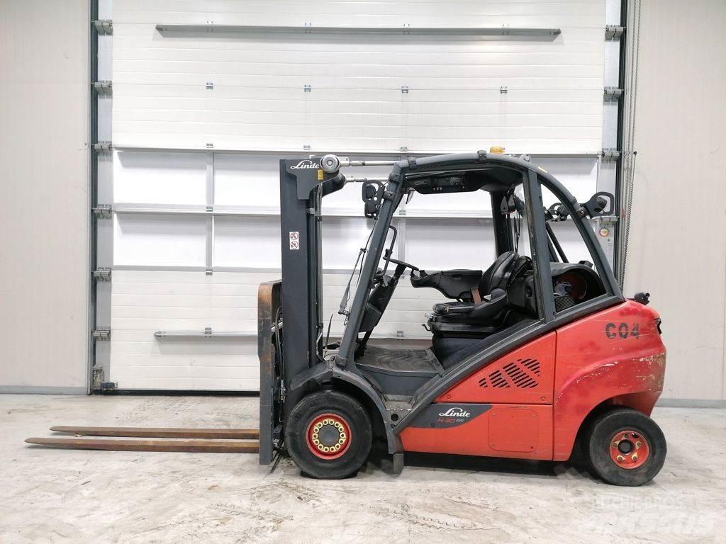 Linde H30T-02 Gasolmotviktstruckar