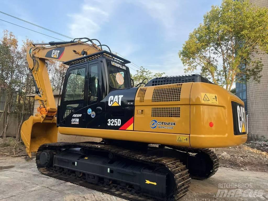 CAT 325 D Bandgrävare