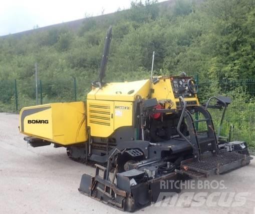 Bomag BF 223 C Asfaltsläggningsmaskiner