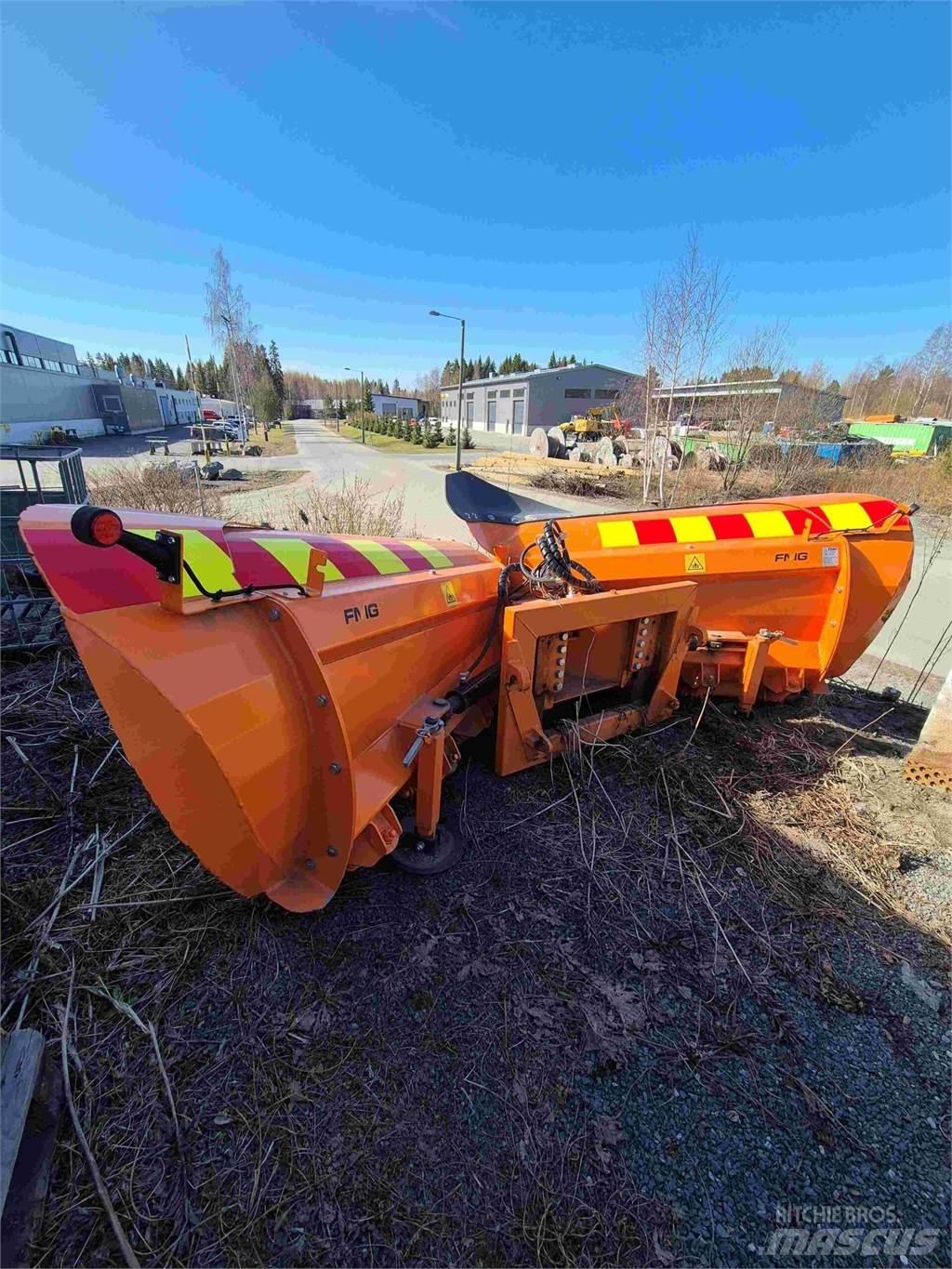 FMG nivelaura 390 Snöblad och plogar
