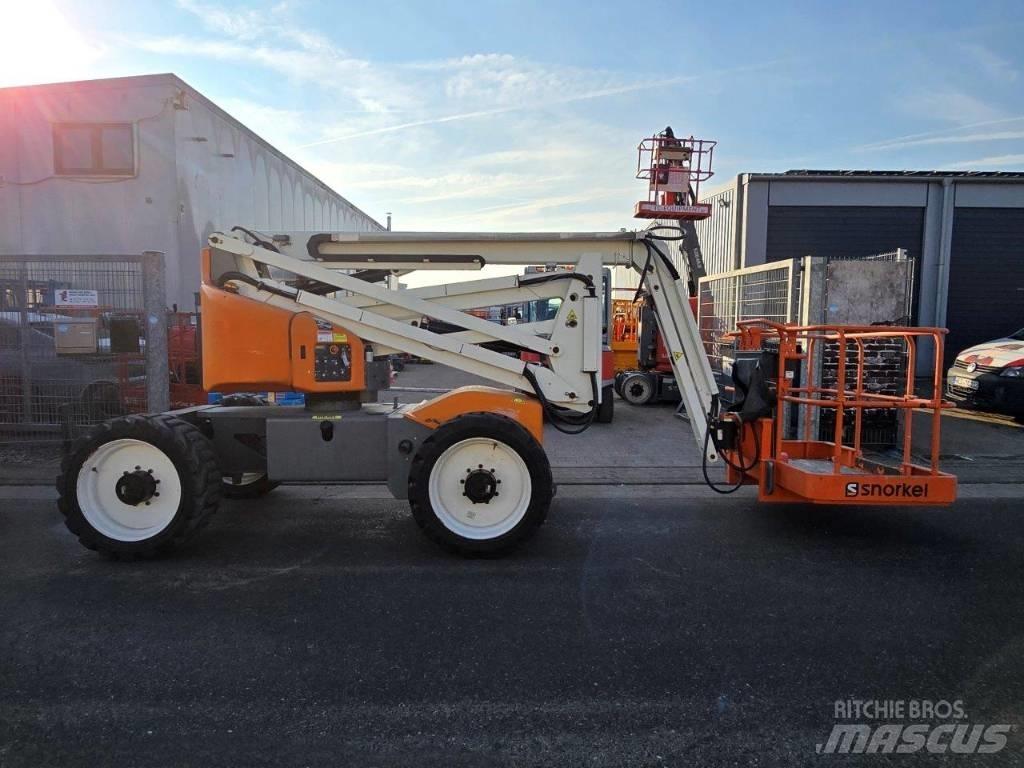 Snorkel A 46 J RT Bomliftar