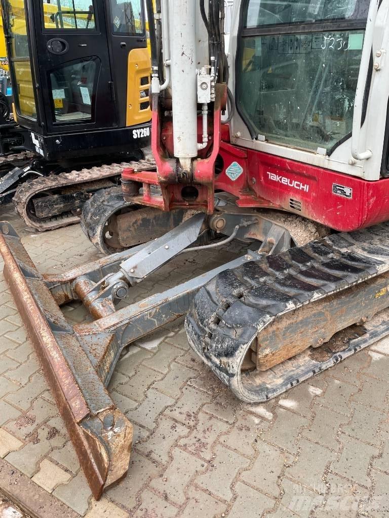 Takeuchi TB 260 Minigrävare < 7t
