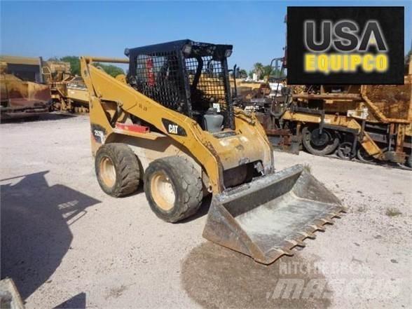 CAT 252B3 Kompaktlastare