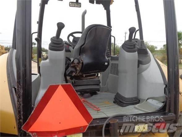 CAT 420F Grävlastare