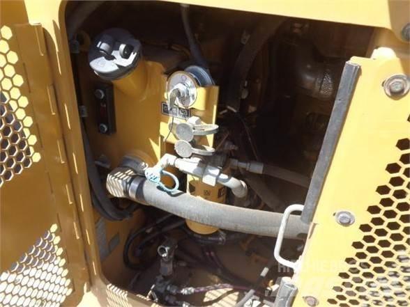 CAT CB64B Envalsvältar