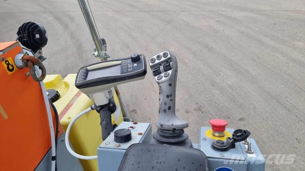  UNICUT 600 FLOOR SAW Bergs- och betongsågar