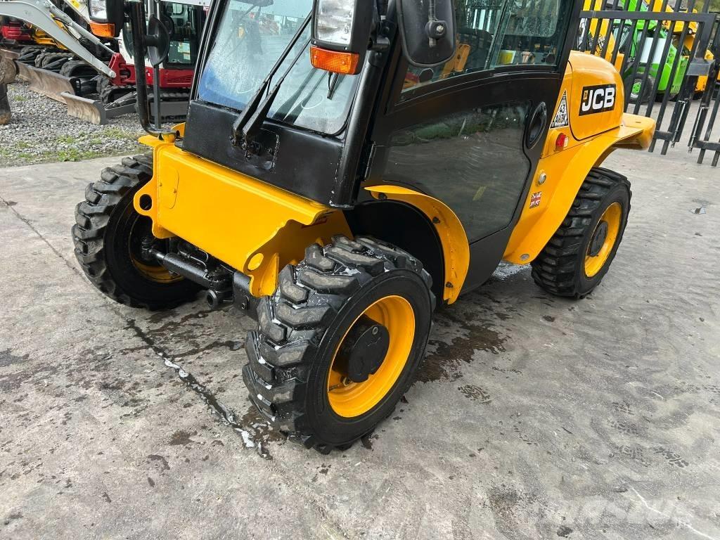 JCB 520-40 Teleskoplastare