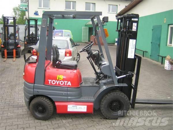 Toyota 6FG15 Gasolmotviktstruckar